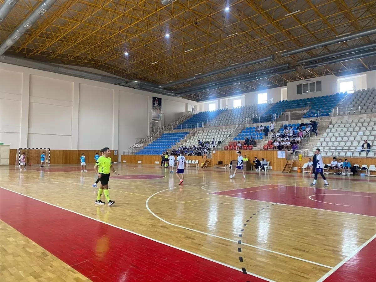 Kumluca'da Okullararası Futsal Şampiyonası sona erdi