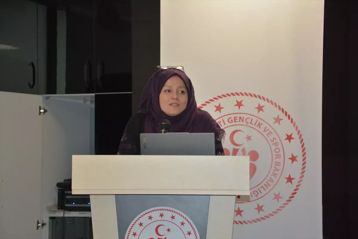 Şalpazarı'nda, 'İnsan Hakları ve Güncel Gelişmeler' konferansı yapıldı