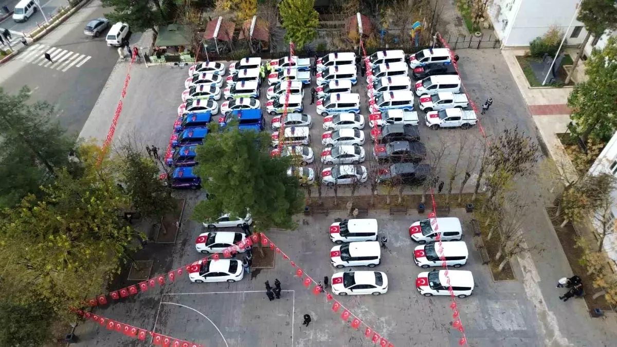 Siirt'te 68 araç kolluk kuvvetlerine teslim edildi