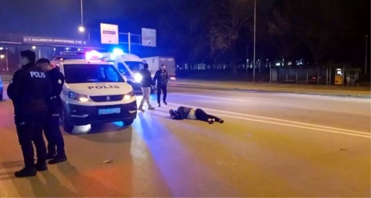 100 metre ilerideki üst geçidi kullanmadı canından oluyordu