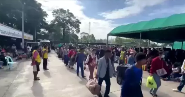 2 ülke arasındaki savaş alevlendi! Ölü sayısı artıyor, 500 binden fazla kişi yerinden oldu 2 ülke arasındaki savaş alevlendi! Ölü sayısı artıyor, 500 binden fazla kişi yerinden oldu