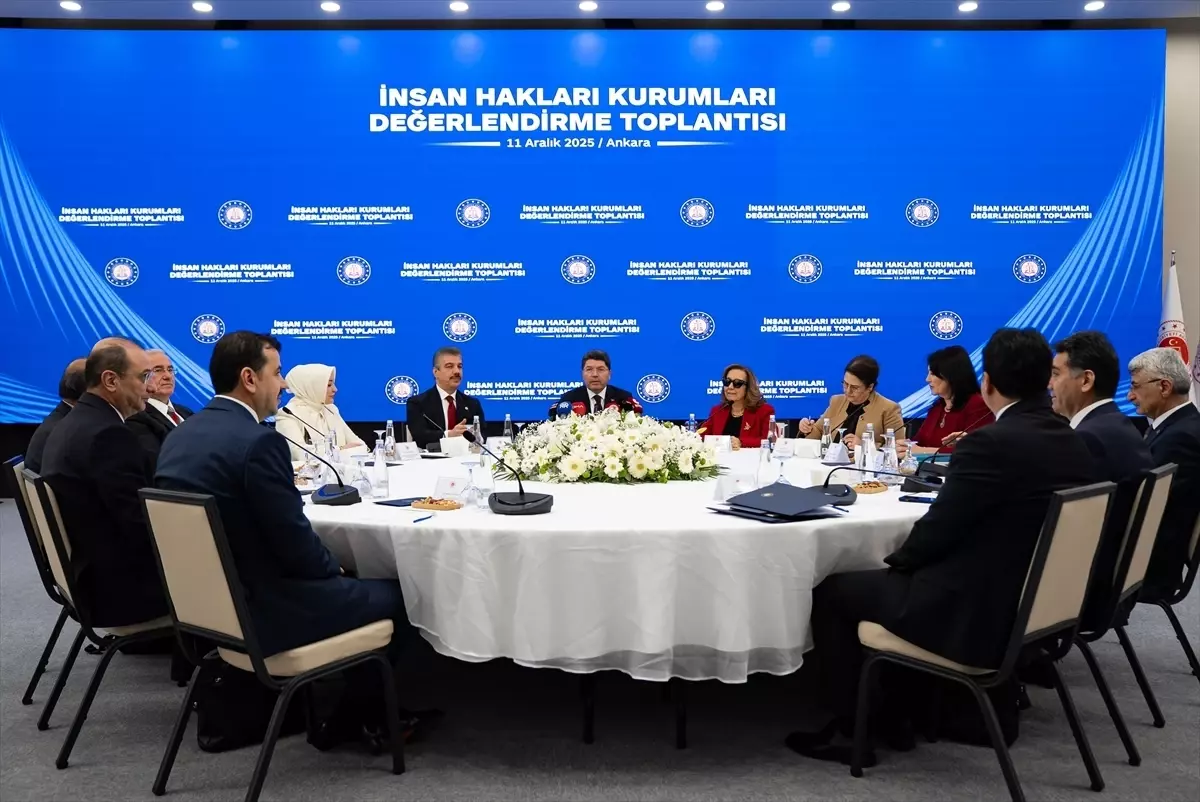 Adalet Bakanı Tunç, İnsan Hakları Kurumları Değerlendirme Toplantısı'nda konuştu Açıklaması