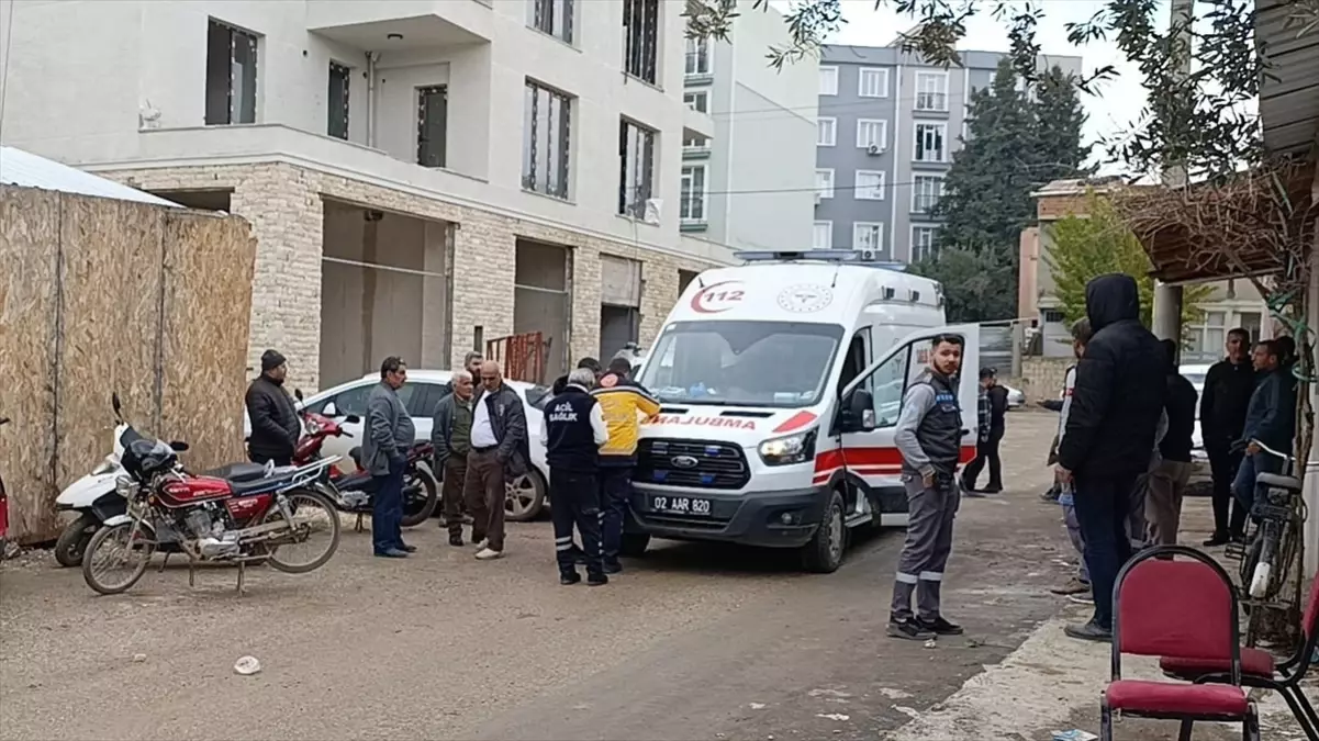 Adıyaman'da çıkan bıçaklı kavgada 4 kişi yaralandı