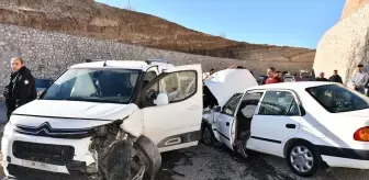 Adıyaman'da zincirleme trafik kazasında 5 kişi yaralandı