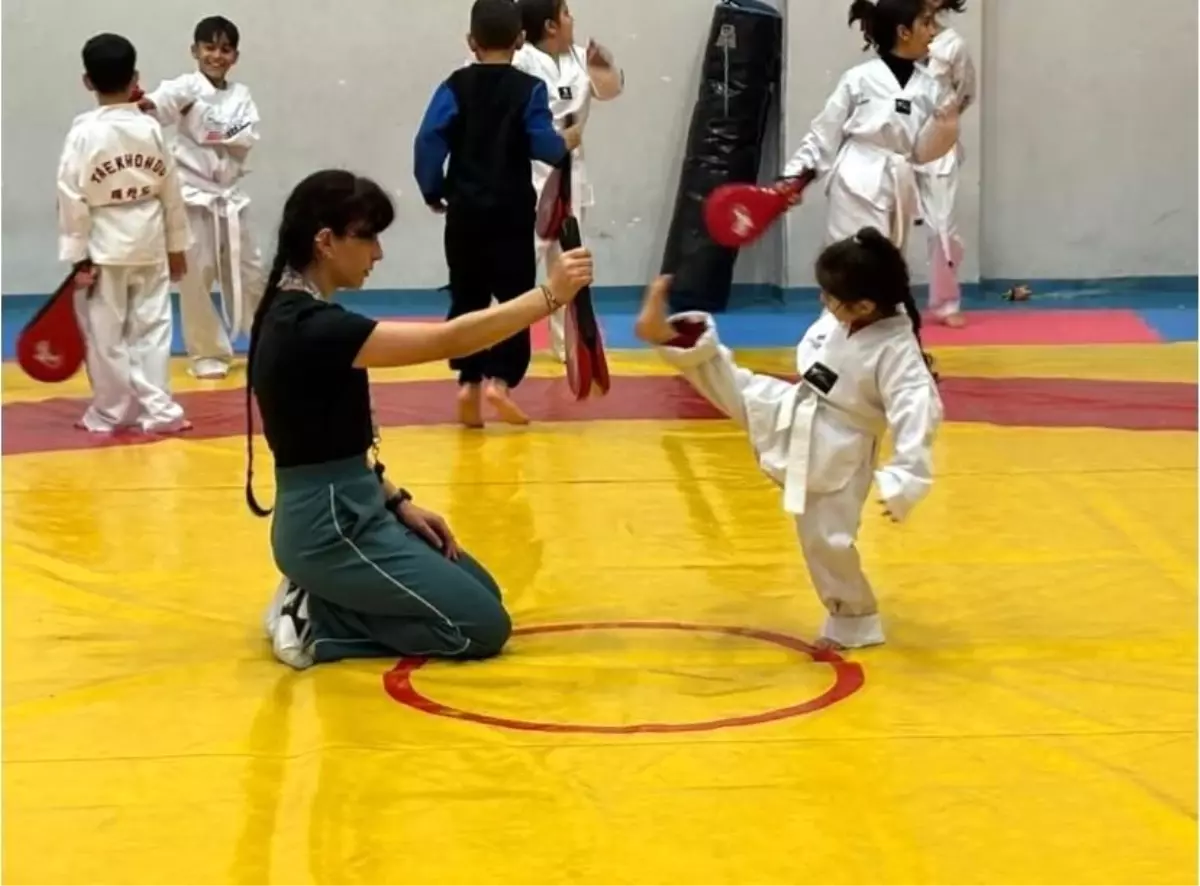 Ağrı'da taekwondo çalışmaları geleceğin sporcularını yetiştiriyor