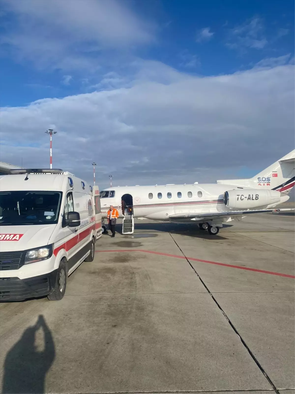 Ağrı'da yemek borusu gelişmeyen bebek ambulans uçakla Elazığ'a sevk edildi