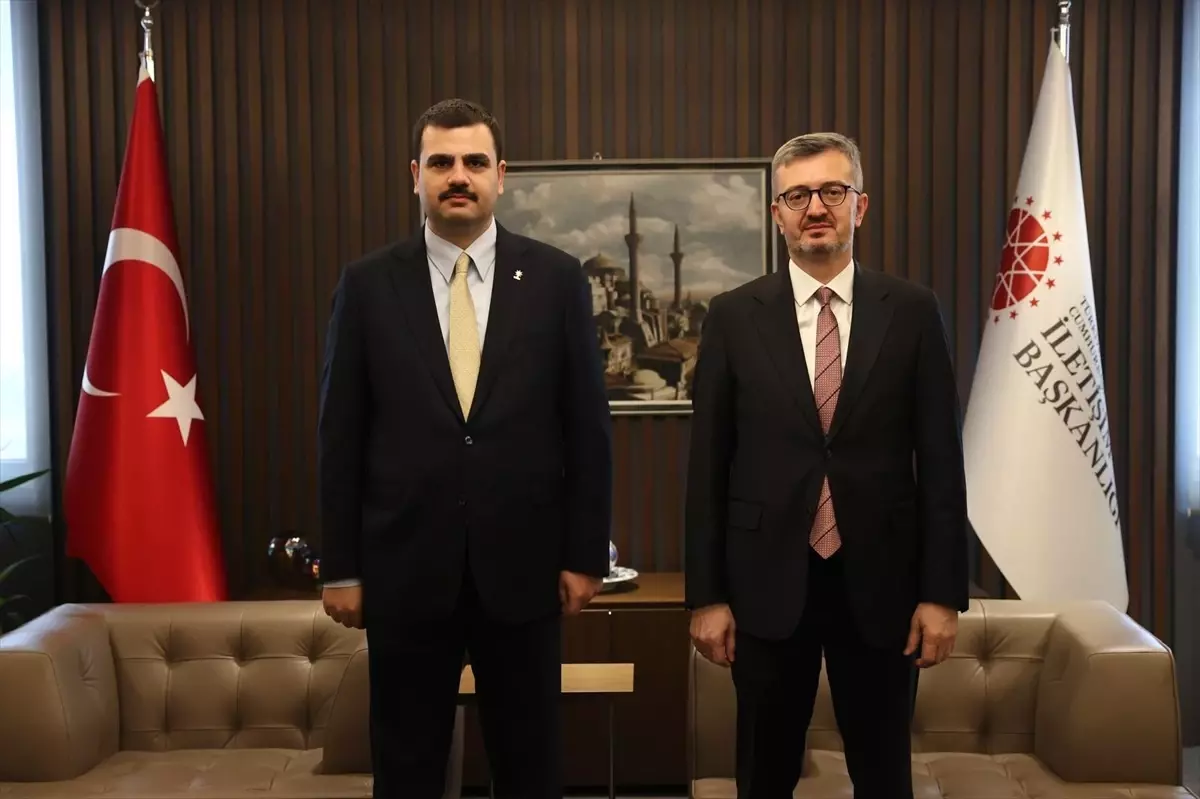 AK Parti Genel Sekreteri İnan'dan Cumhurbaşkanlığı İletişim Başkanı Duran'a ziyaret