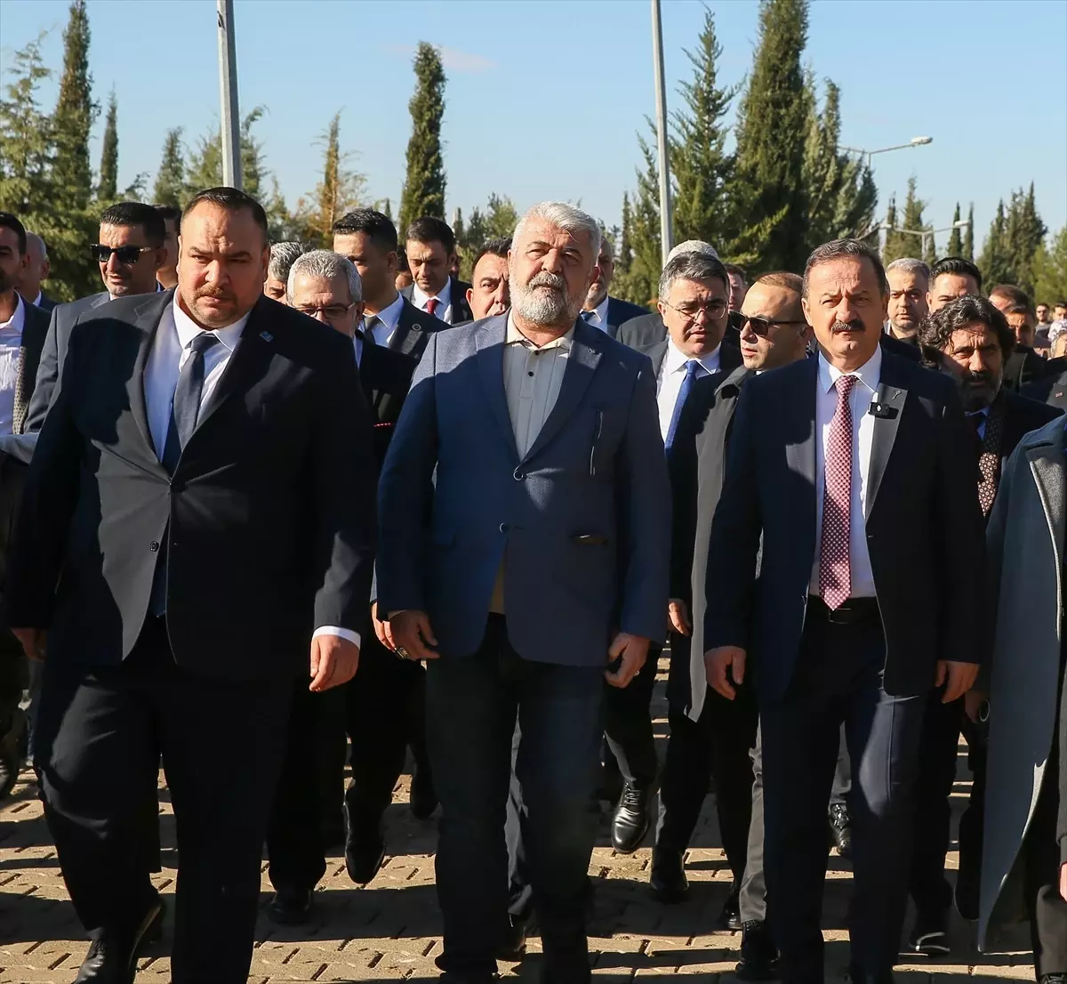 Anahtar Parti Genel Başkanı Ağıralioğlu, Adıyaman'da Deprem Şehitliği'ni ziyaret etti