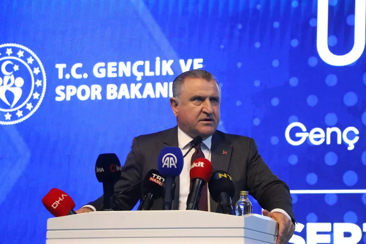 Bakan Bak: Türkiye Yüzyılı, gençlerin yüzyılı olacak