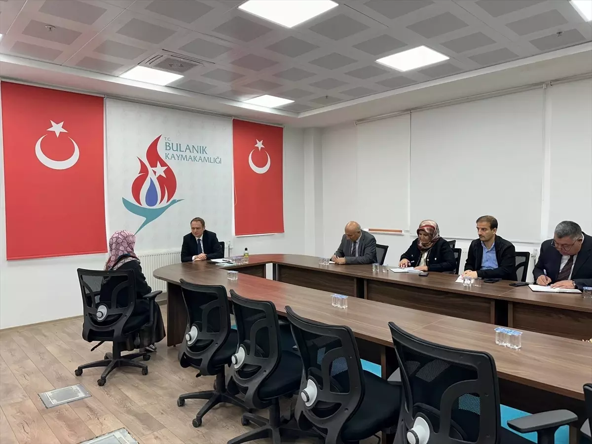 Bulanık Kaymakamı Koşansu, vatandaşlarla bir araya geldi