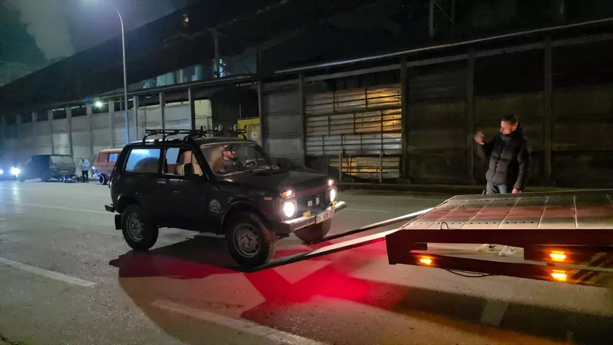 Bursa'da 'dur' ihtarına uymayan ehliyetsiz sürücüye 150 bin lira ceza