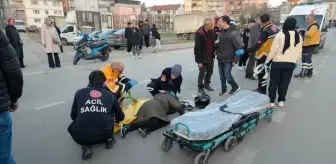 Bursa'da motosikletlerin çarpıştığı kazada 4 kişi yaralandı