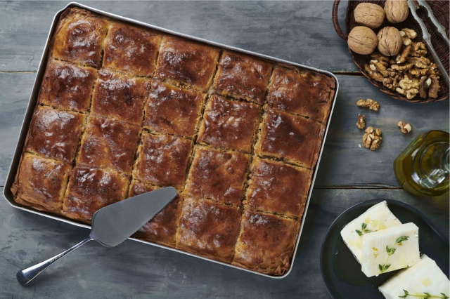 cengelkoy cevizli boregi turkiye ye aciliyor 19348156 4722 m