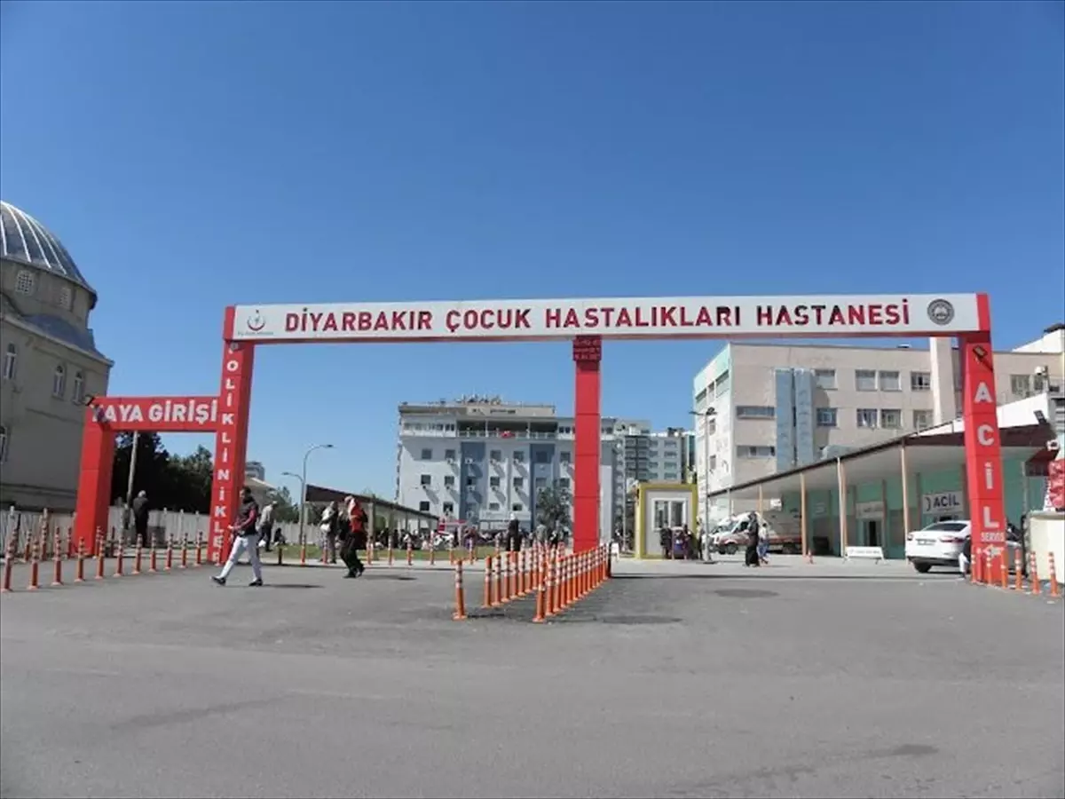 Diyarbakır Çocuk Hastalıkları Hastanesi'nde polikliniklerin kapasitesi genişletildi
