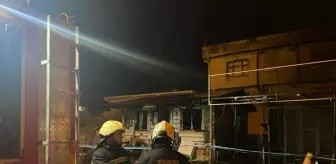 Diyarbakır'da hırdavat dükkanında çıkan yangın söndürüldü