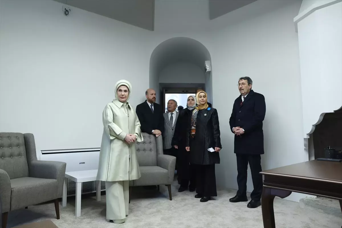 Emine Erdoğan, İHÜ İPAM Darüşşifa Psikoterapi Merkezi'nin açılışına katıldı Açıklaması