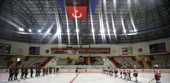 Erzurum'da Buz Hokeyi Kış Spor Oyunları sona erdi
