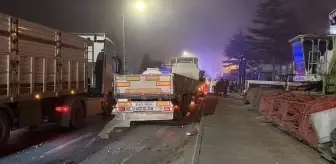 Eskişehir'de tır ile servis minibüsünün çarpışması sonucu 9 kişi yaralandı