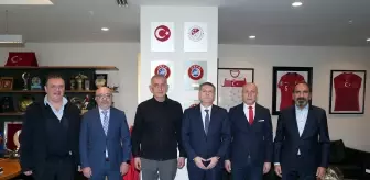 Gençlerbirliği Başkanı Arda Çakmak'tan TFF Başkanı Hacıosmanoğlu'na ziyaret