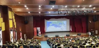 Hatay'da 'Doğu Akdeniz'de Güvenlik, Ticaret ve Yaşam' söyleşisi düzenlendi