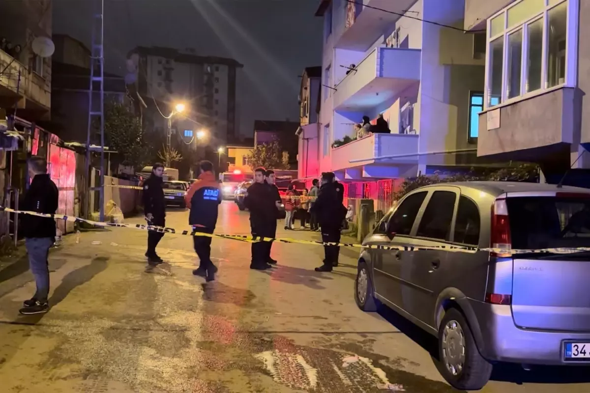 Pendik'te apartman dairesinde yangın! 3 çocuk hayatını kaybetti