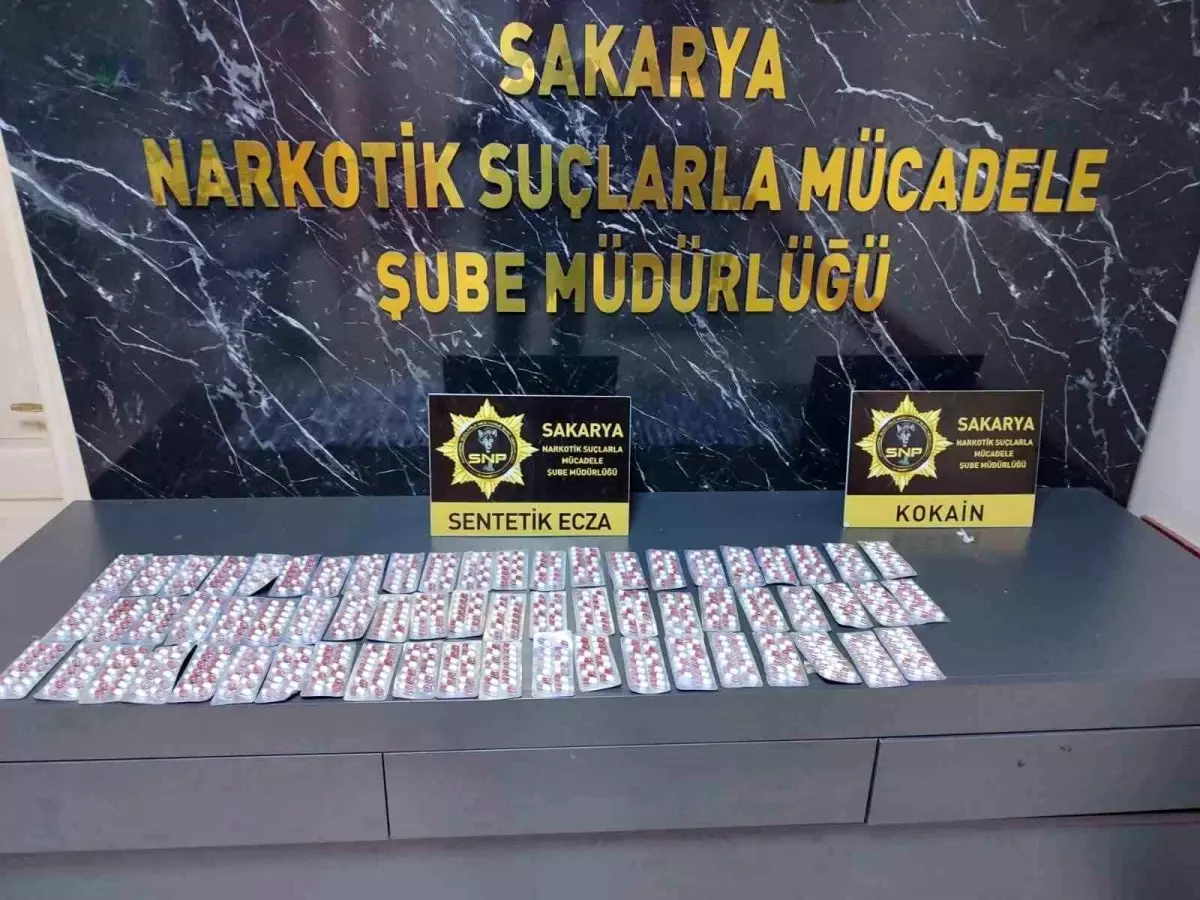 İstanbul'dan Sakarya'ya uzanan uyuşturucu sevkiyatını polis engelledi: 3 gözaltı