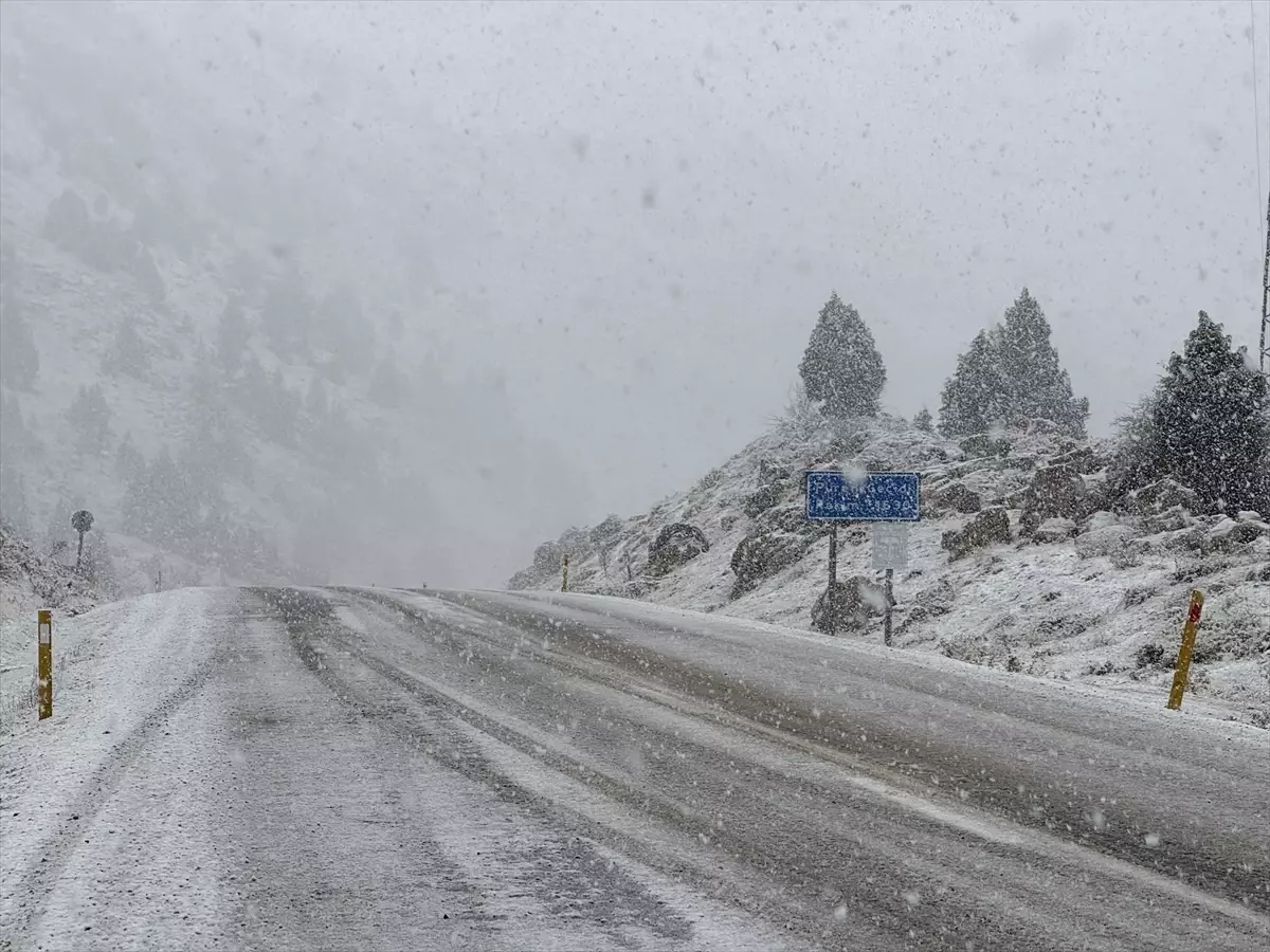 Kahramanmaraş'ta kar yağışı etkili oldu
