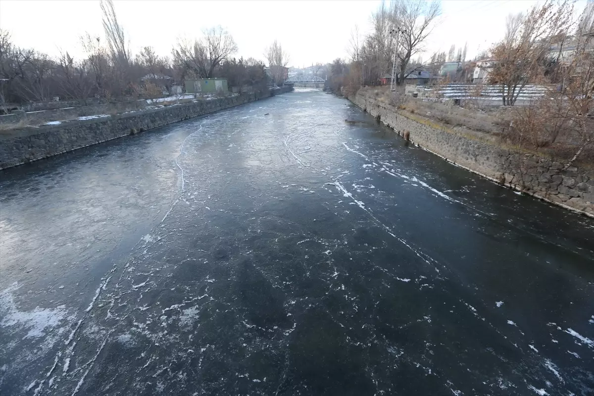 Kars, Ardahan ve Ağrı'da soğuk hava etkili oluyor