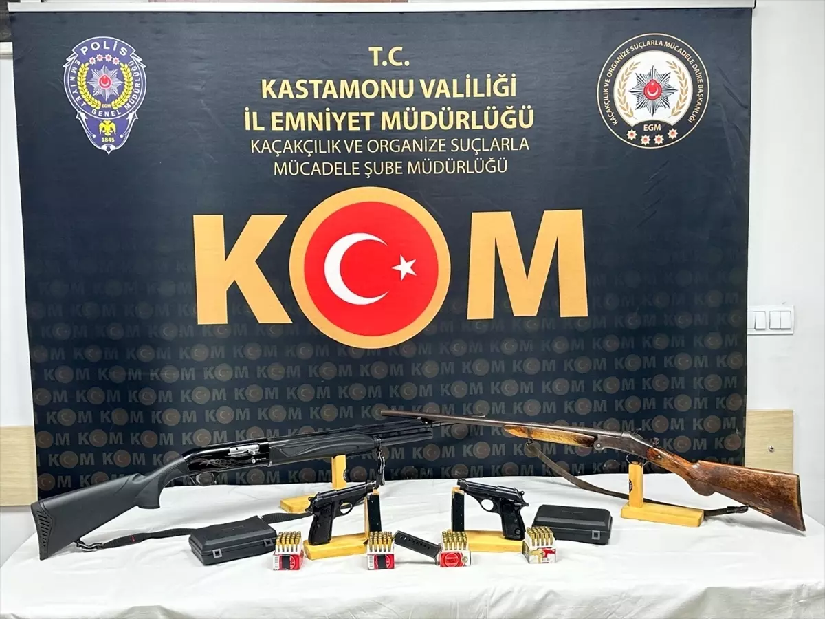 Kastamonu'da ruhsatsız silah operasyonunda 8 zanlı yakalandı