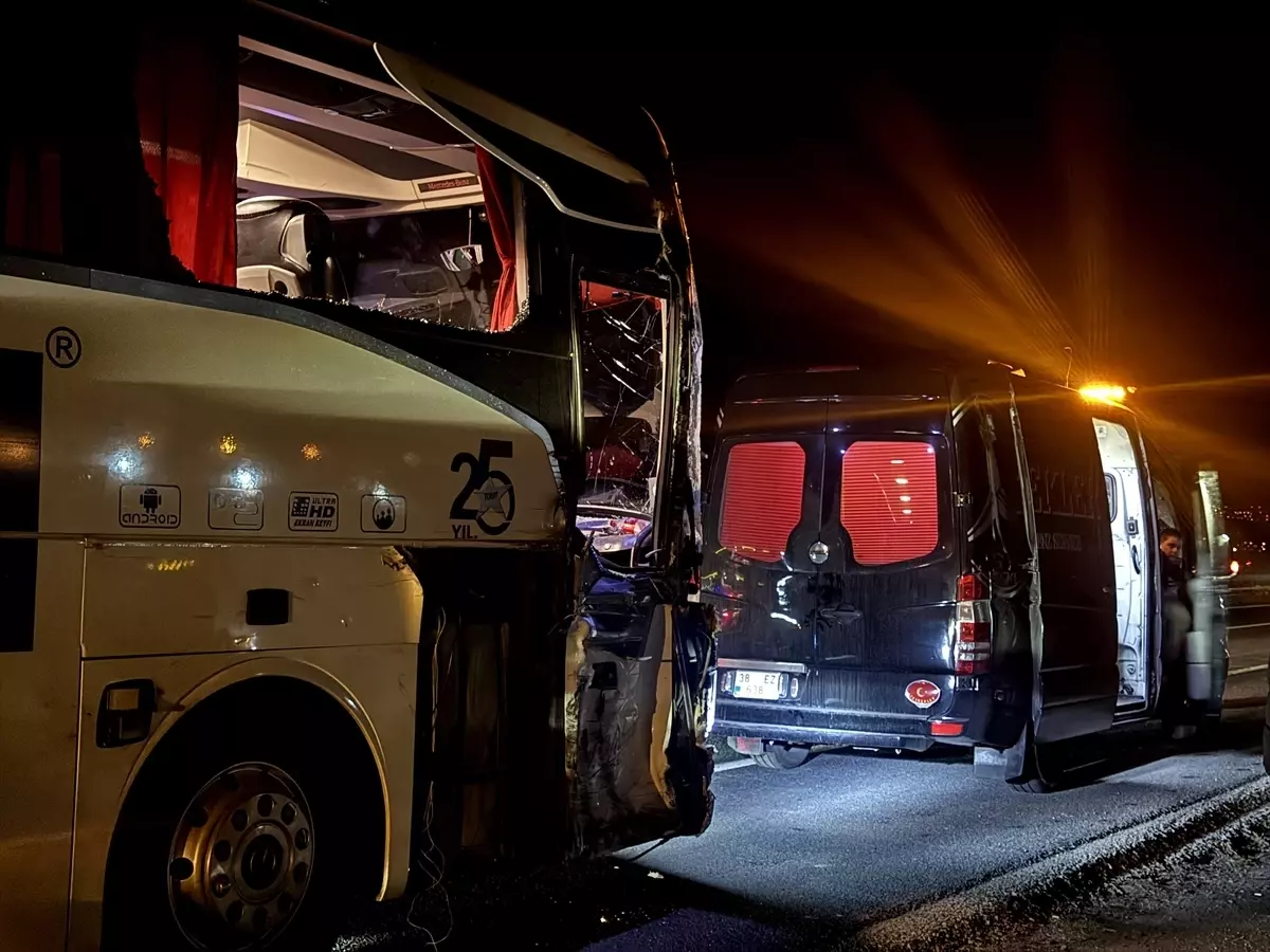 Kayseri'de trafik kazasında biri jandarma 7 kişi yaralandı