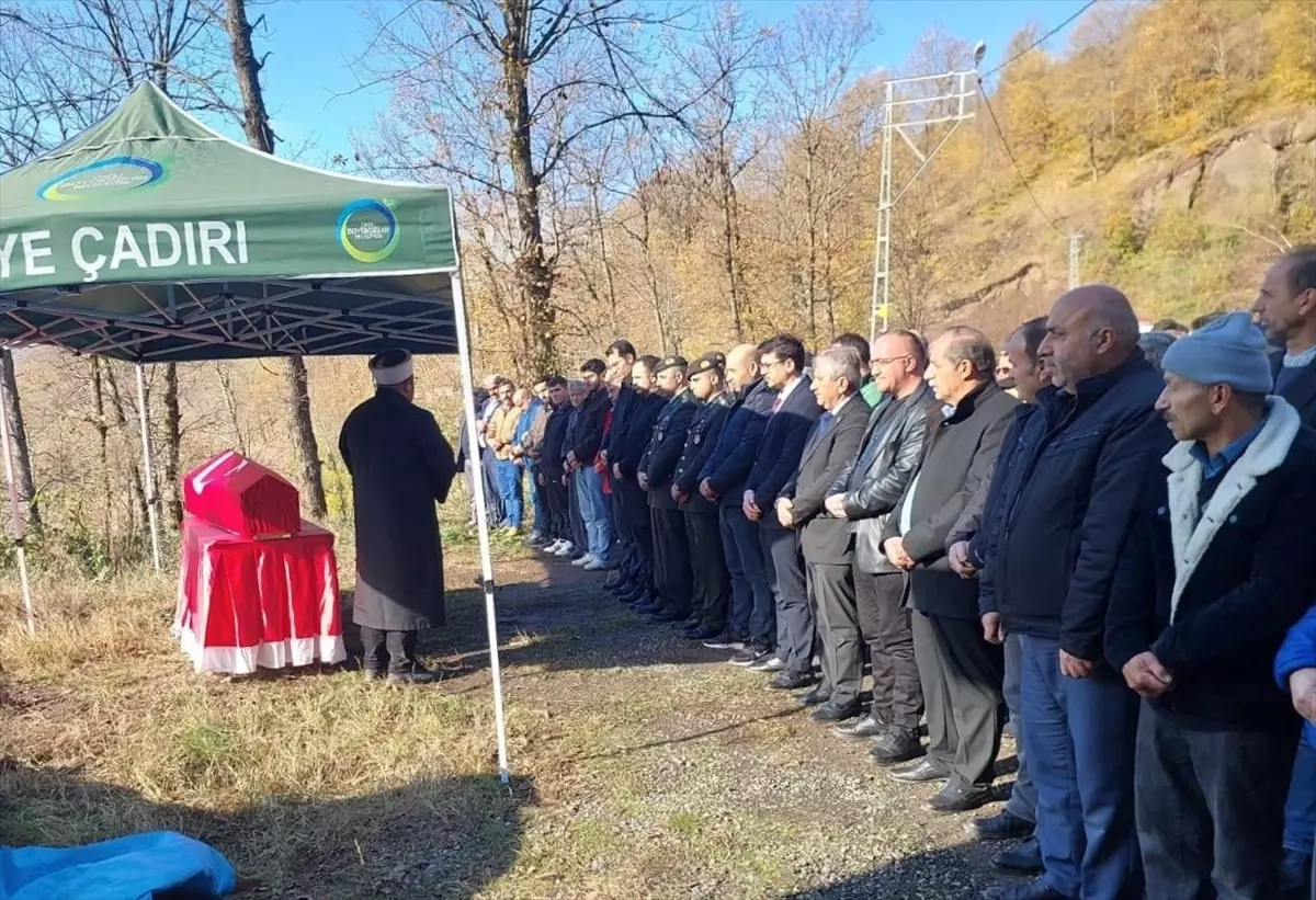Kıbrıs gazisi Mehmet Yeşer, Ordu'da son yolculuğuna uğurlandı