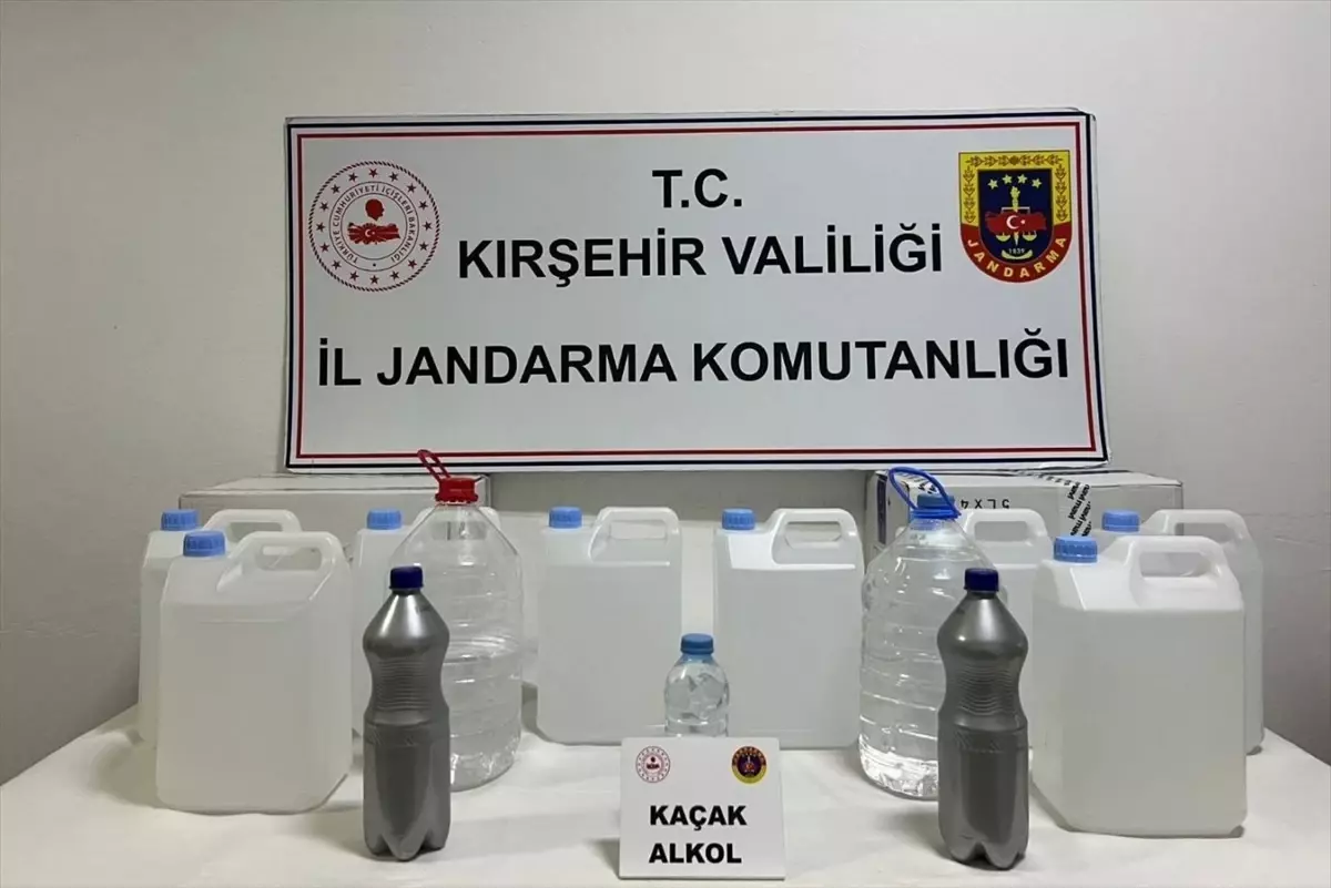 Kırşehir'de kaçak içki operasyonunda 2 zanlı yakalandı