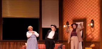 Kocaeli Şehir Tiyatroları 'Üç Jokerli Konken' oyununu Almanya'da sahneleyecek