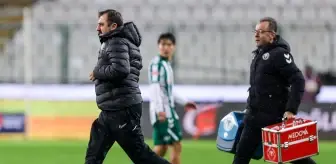 Kulüp doktoru rahatsızlandı, yeşil sahada bakın kim görev yaptı