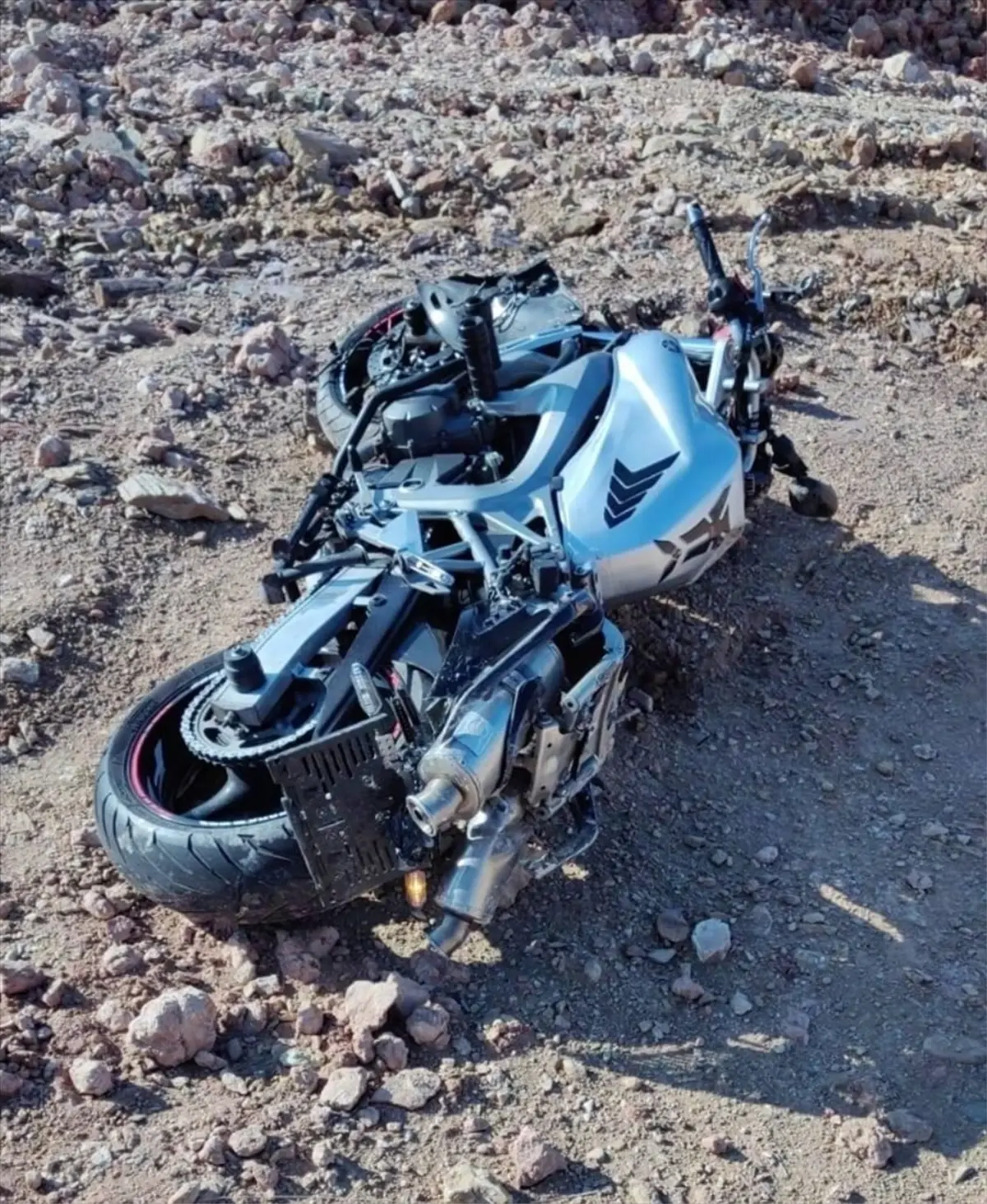 Manisa'da devrilen motosikletin sürücüsü öldü