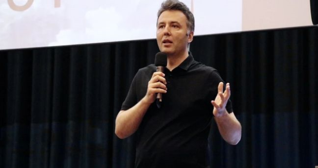 Mehmet Akif Ersoy'un eski flörtü E.A kimdir? Mehmet Akif Ersoy grup seks iddiaları doğru mu? Mehmet Akif Ersoy'un eski flörtü E.A kimdir? Mehmet Akif Ersoy grup seks iddiaları doğru mu?