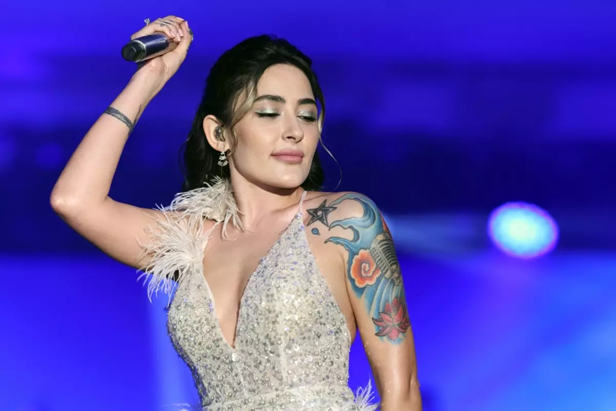 Melek Mosso, Instagram'da özel içerik paylaşımı için abonelik sistemini açtı