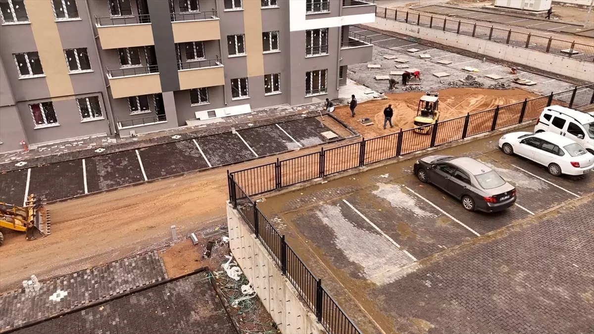 Melikgazi Belediyesi Küçükali Mahallesi'ni modern ve estetik görünüme kavuşturuyor