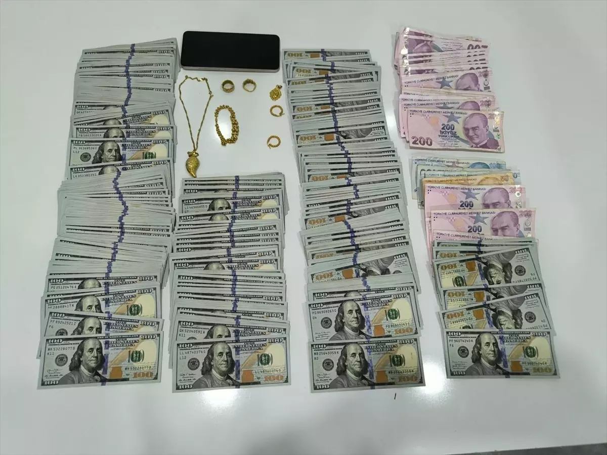 Mersin'de dolandırıcılık yaptıkları iddiasıyla 28 zanlı tutuklandı