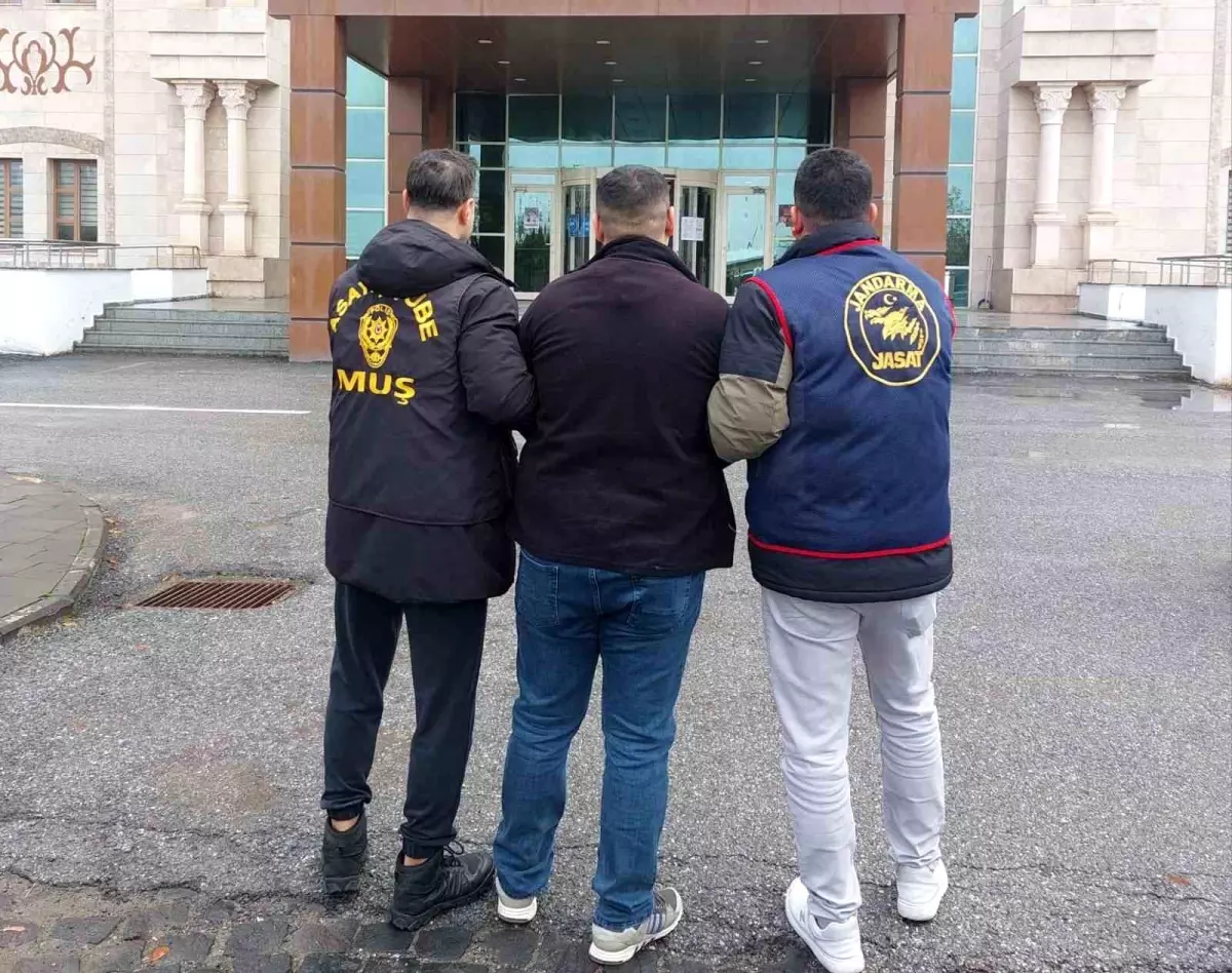 Muş'ta 20 yıl kesinleşmiş hapis cezası bulunan hükümlü JASAT tarafından yakalandı