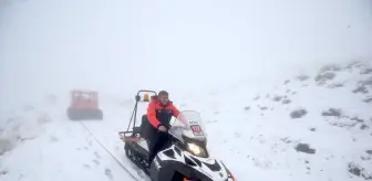 Muş'ta AFAD ekipleri kar ve sisli bölgede yaptıkları tatbikatlarla kış görevlerine hazırlanıyor