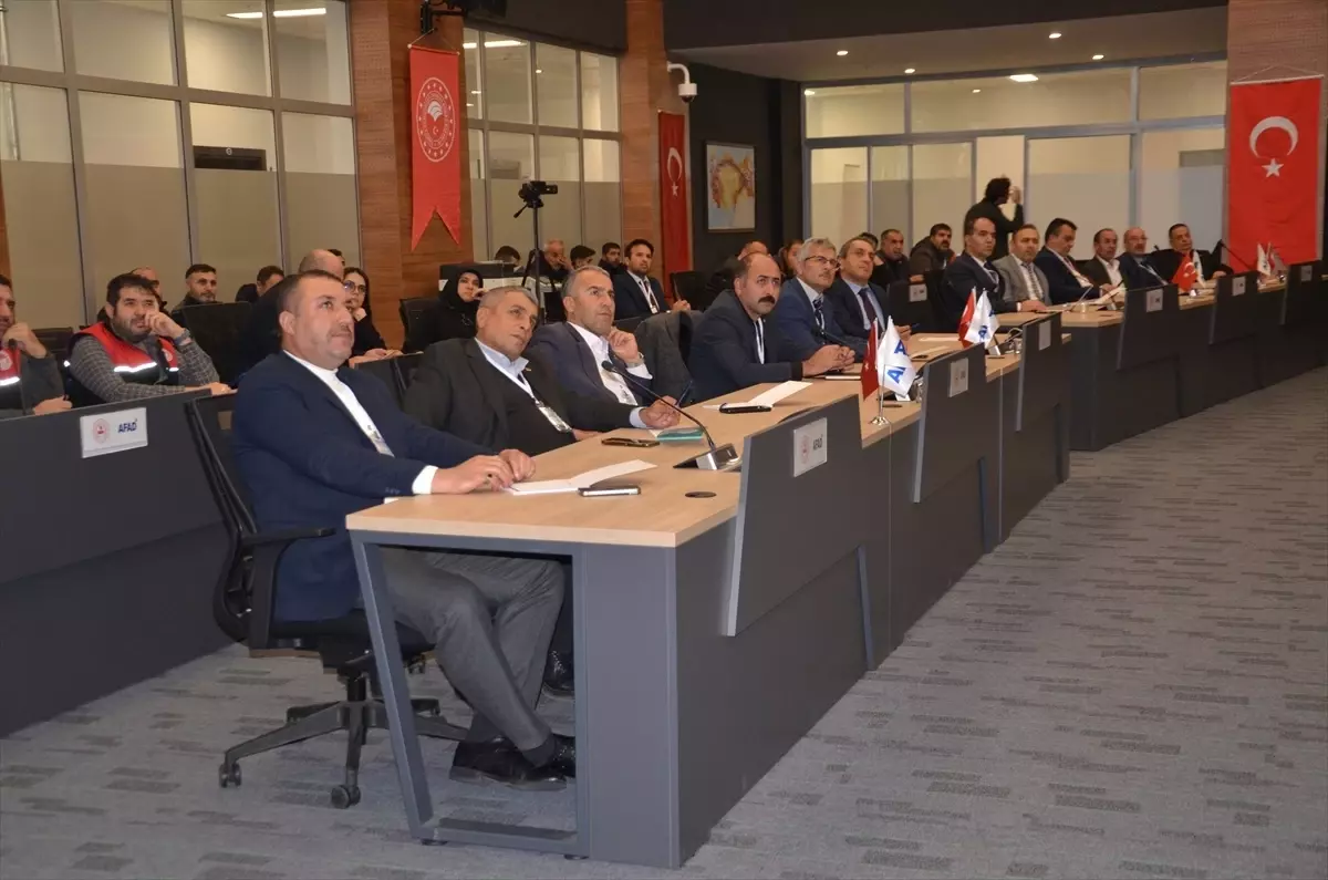 Muş'ta 'Sürdürülebilir Süt Üretimi ve Soğuk Zincir Geliştirme' semineri düzenlendi