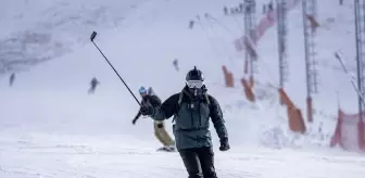 Palandöken ve Sarıkamış kayak merkezlerindeki bazı pistlerde kayak yapılmaya başlandı
