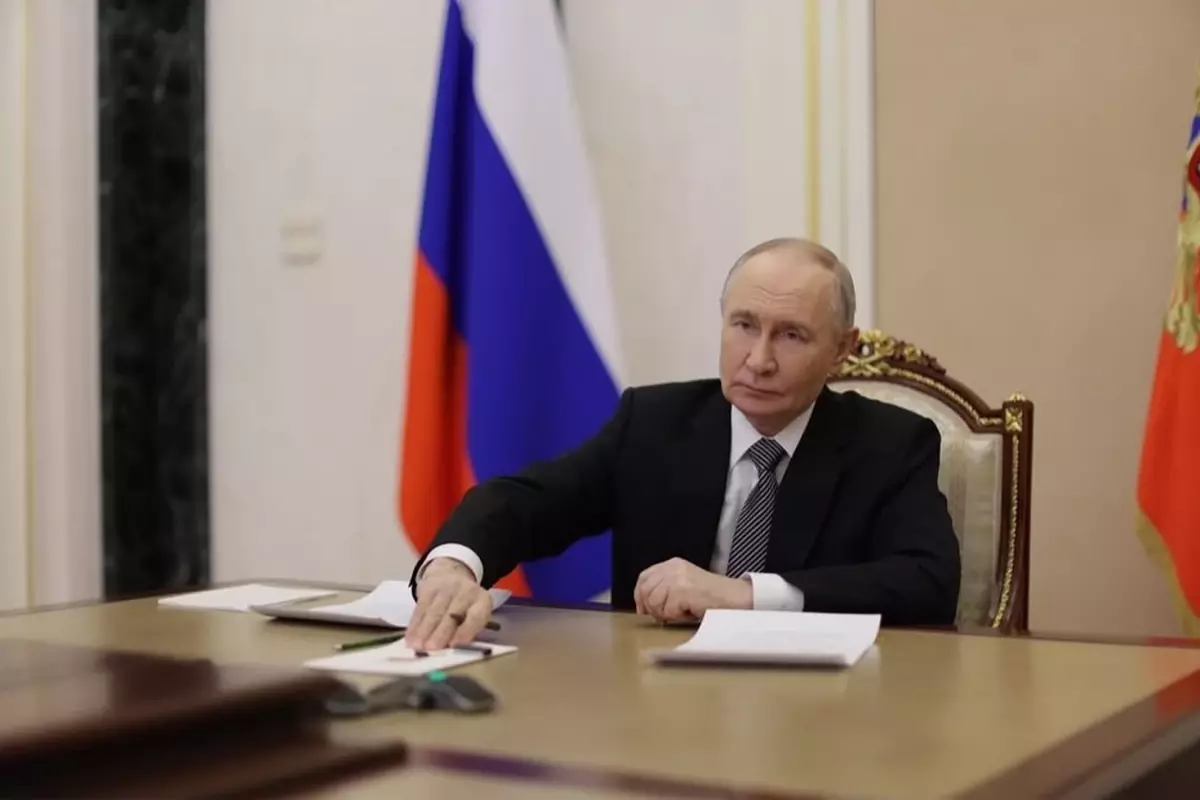 Putin'den Maduro'ya destek telefonu