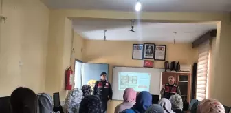 Salıpazarı'nda 'En İyi Narkotik Polisi Anne Projesi' tanıtıldı