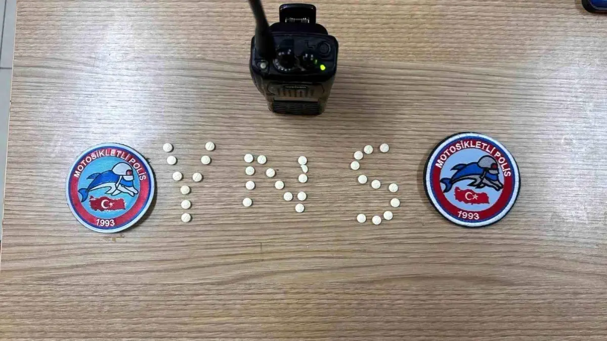 Samandağ'da uyuşturucu hapla yakalanan ehliyetsiz sürücüye 37 bin TL ceza