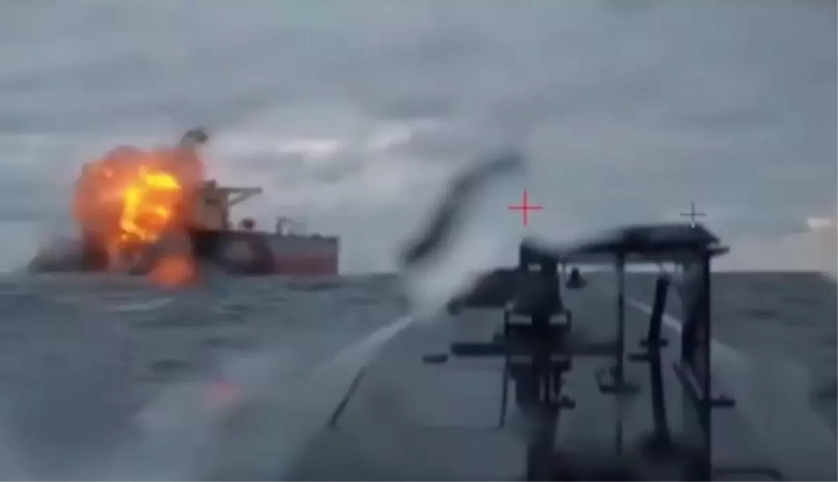 Ukrayna'dan Rusya'ya ait petrol tankerine saldırı