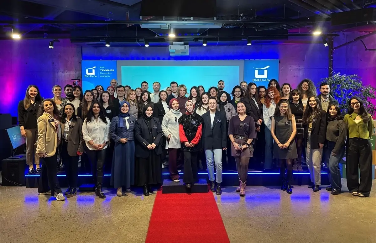 ÜNLÜ & Co Kadın Teknoloji Girişimcileri Akademisi yeni dönemine başladı