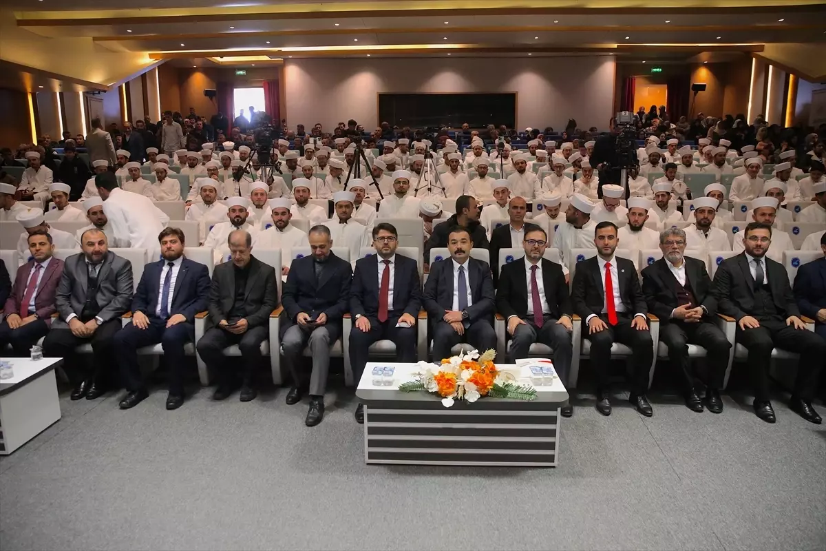 Van'da '3. Dönem Aday Din Görevlileri Mesleki Eğitimi Mezuniyet Töreni' düzenlendi