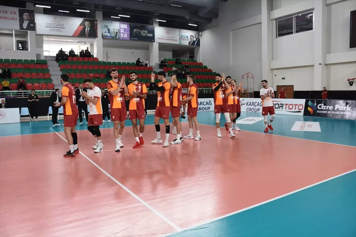 Voleybol Efeler Ligi'nde Cizre Belediyespor, Galatasaray HDI Sigorta maçına çıkmadı